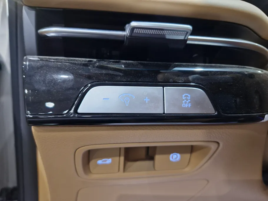 2025 Genesis G80 PRESTIGE 