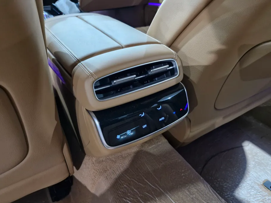 2025 Genesis G80 PRESTIGE 