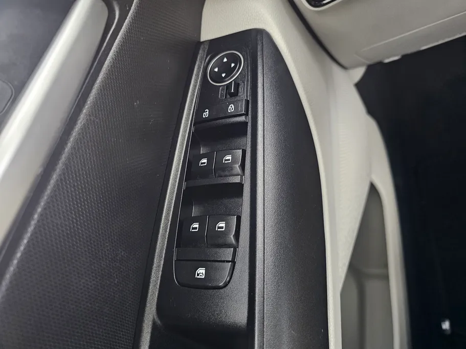 2023 Kia SONET LX 