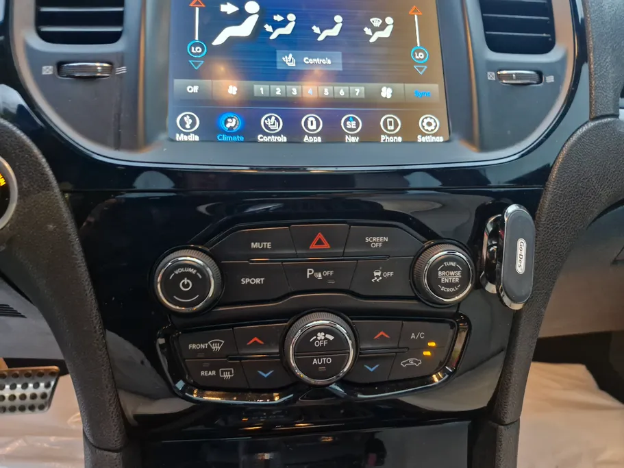 كرايسلر 300 S 2020 