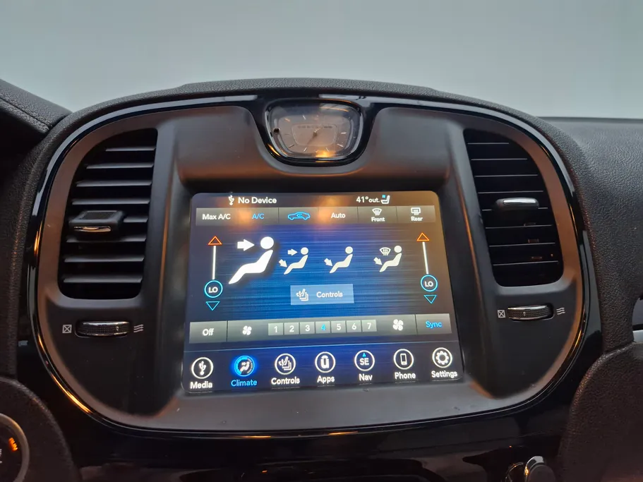 كرايسلر 300 S 2020 