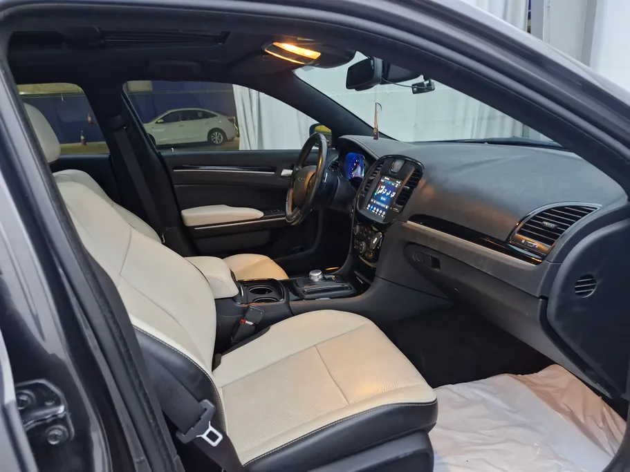 كرايسلر 300 S 2020 