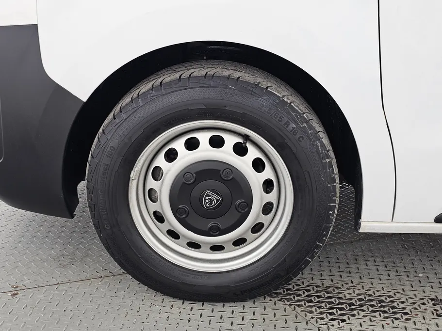 بيجو إكسبرت VAN 2025 