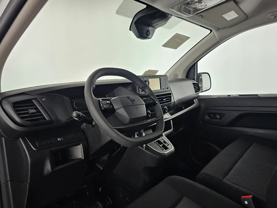بيجو إكسبرت VAN 2025 