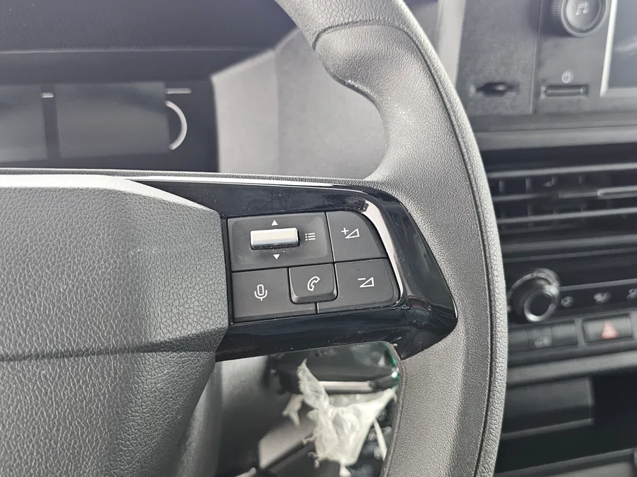 بيجو إكسبرت VAN 2025 