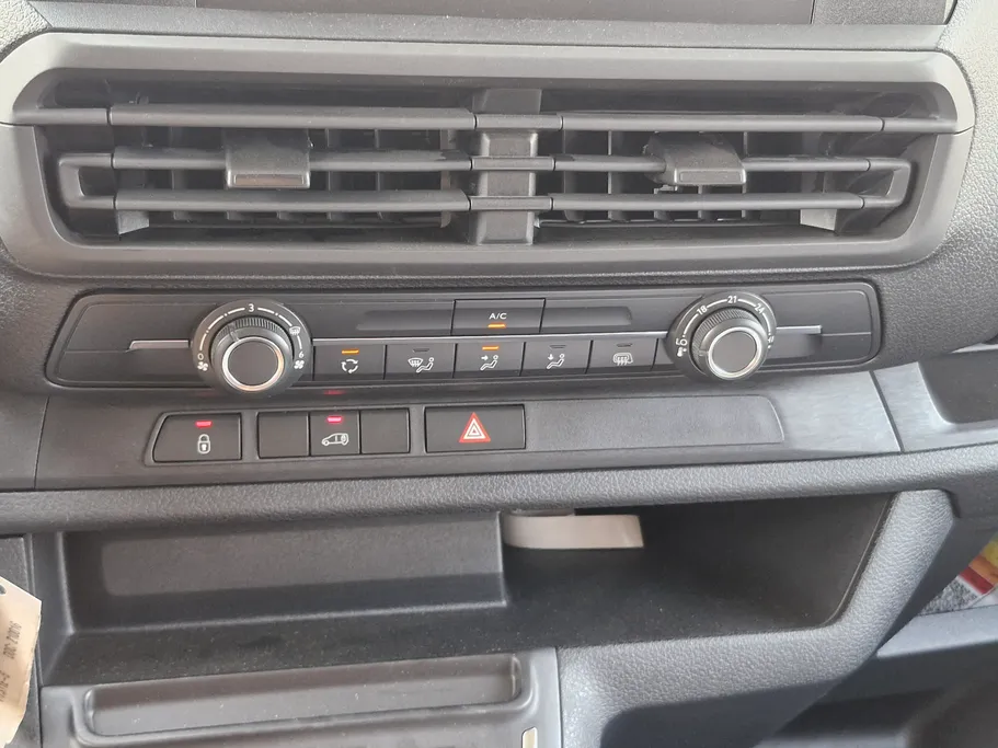 بيجو إكسبرت VAN 2025 