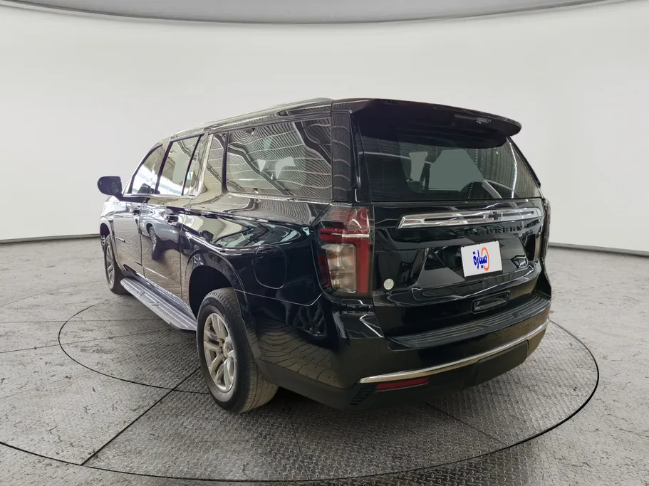 2023 Chevrolet Suburban LS 