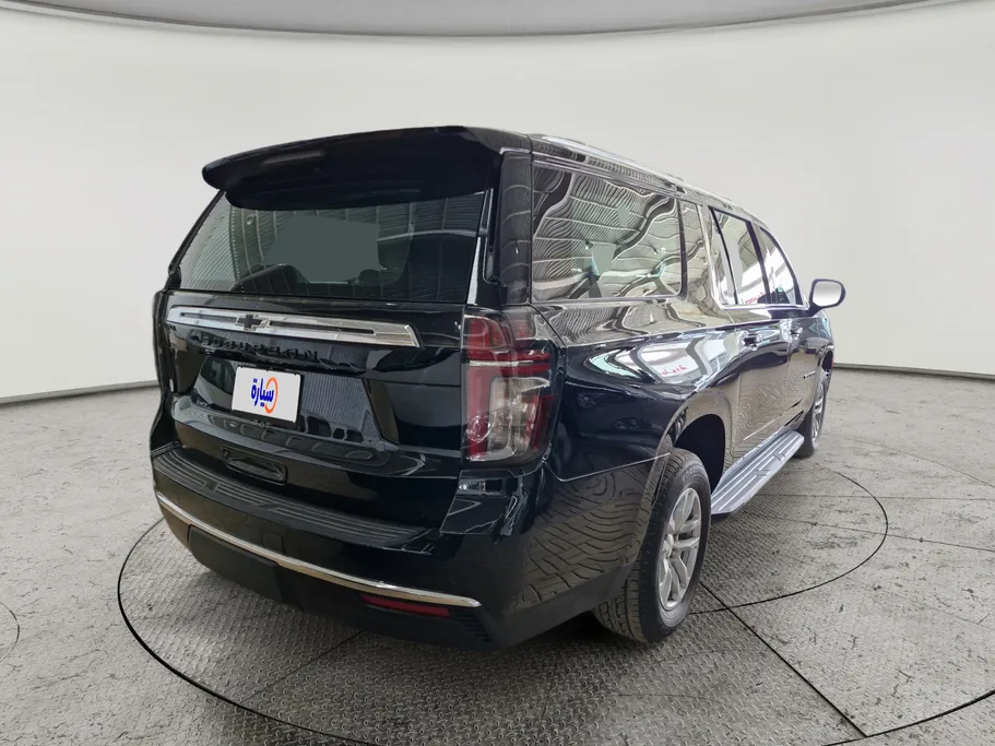 2023 Chevrolet Suburban LS 