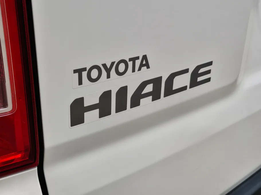 2023 Toyota Haice ركاب سقف عالي 