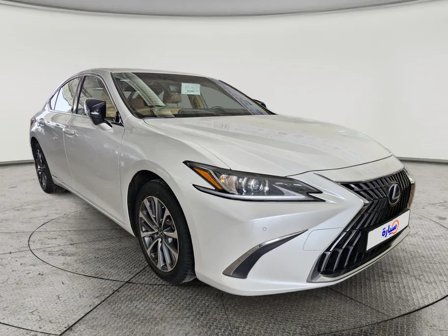 2022 Lexus ES 300 H 