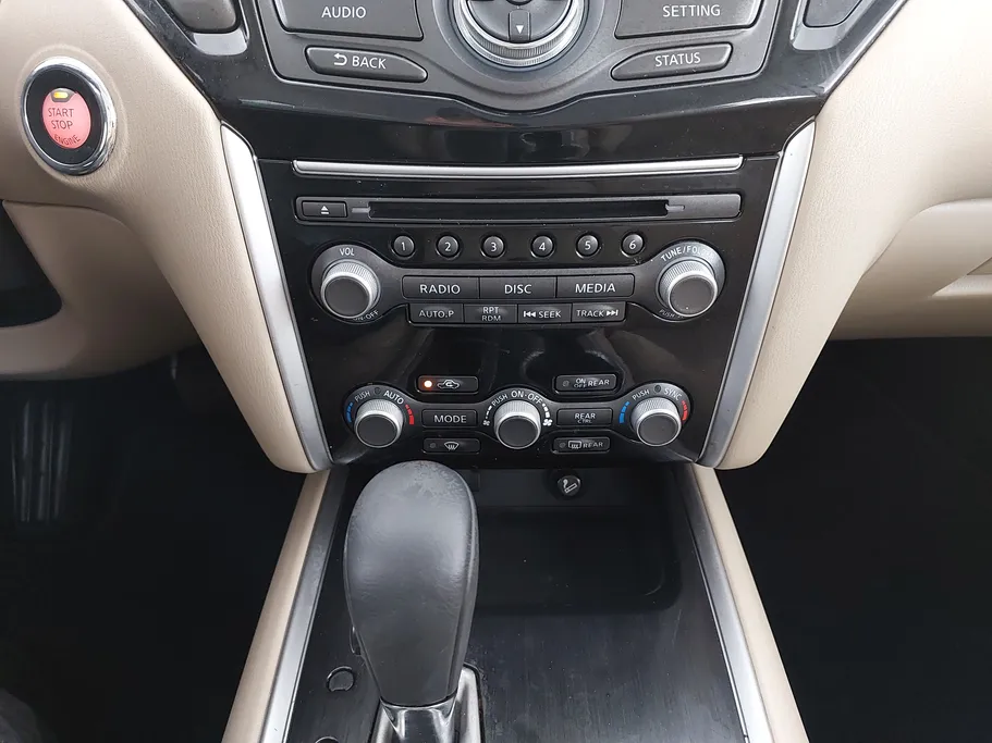 2020 Nissan Pathfinder S 