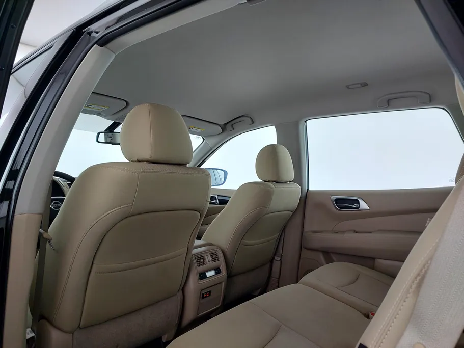 2020 Nissan Pathfinder S 