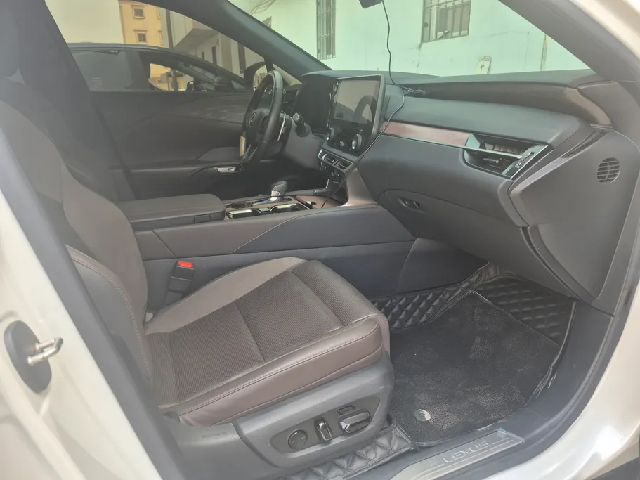 لكزس RX 350 2024 