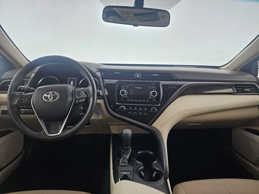 2020 Toyota Camry  LE 