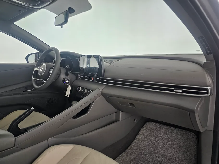 2021 Hyundai Elantra Smart 