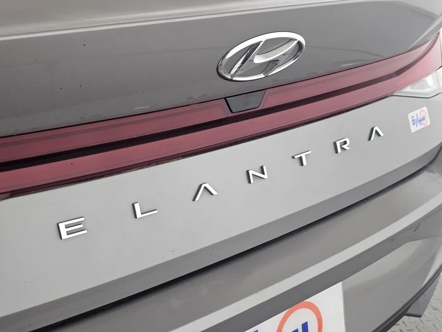 2021 Hyundai Elantra Smart 