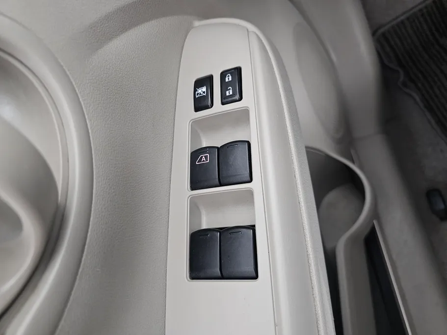 2023 Nissan Sunny SV Comfort 