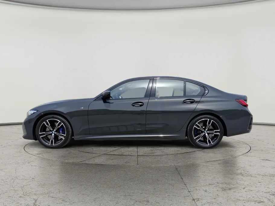 2025 BMW 3 Series 320i  