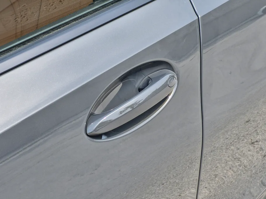 2025 BMW 3 Series 320i  