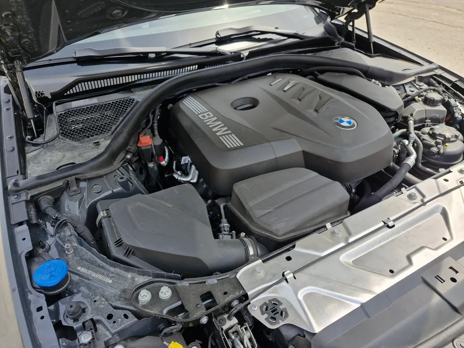 2025 BMW 3 Series 320i  