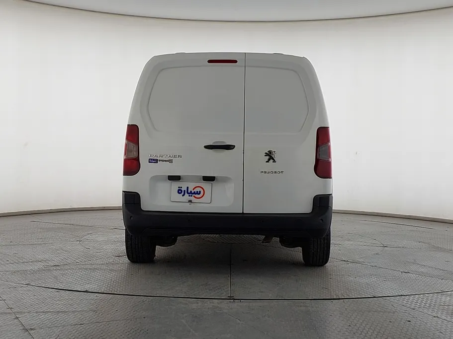 بيجو بارتنر Long van 2022 