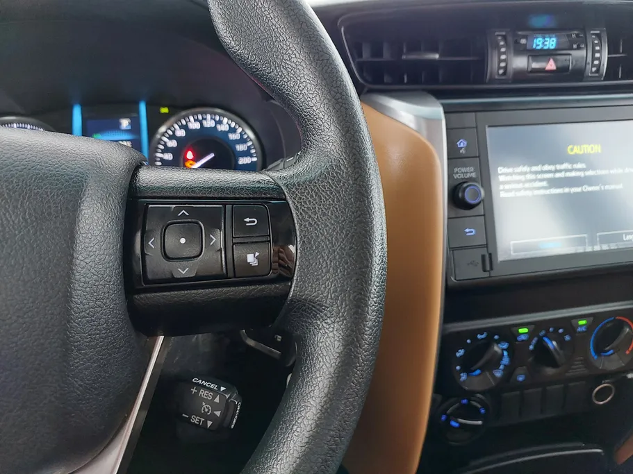 2022 Toyota Fortuner GX2 4x4 