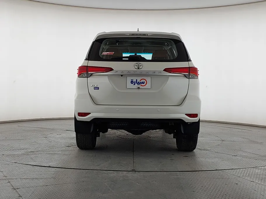 2022 Toyota Fortuner GX2 4x4 