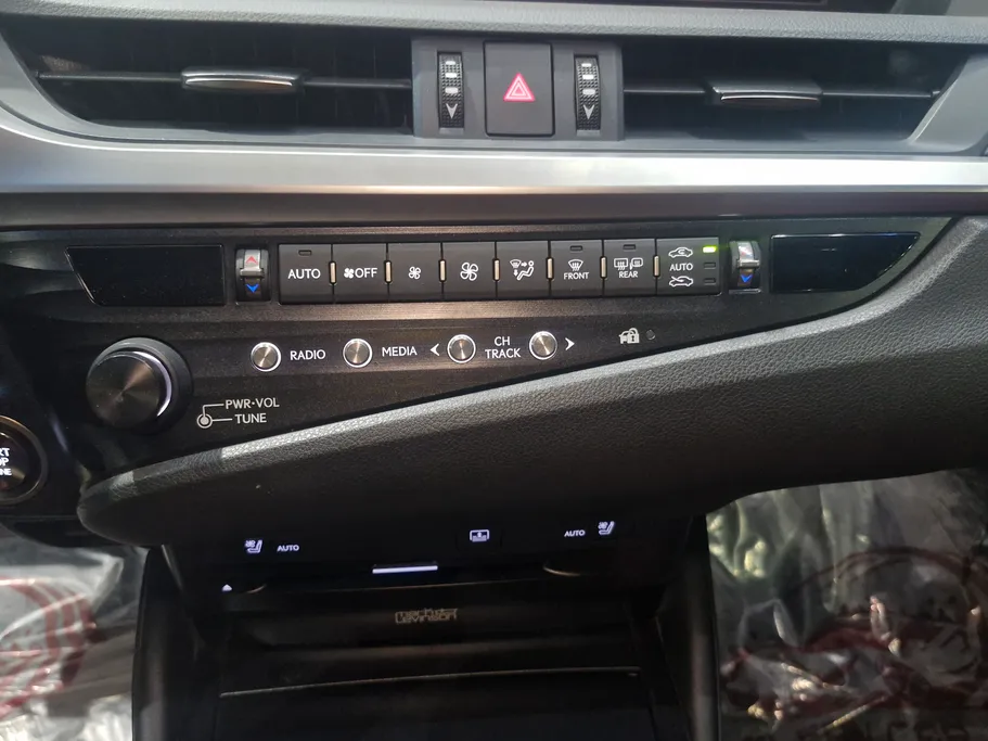 2019 Lexus ES 350 