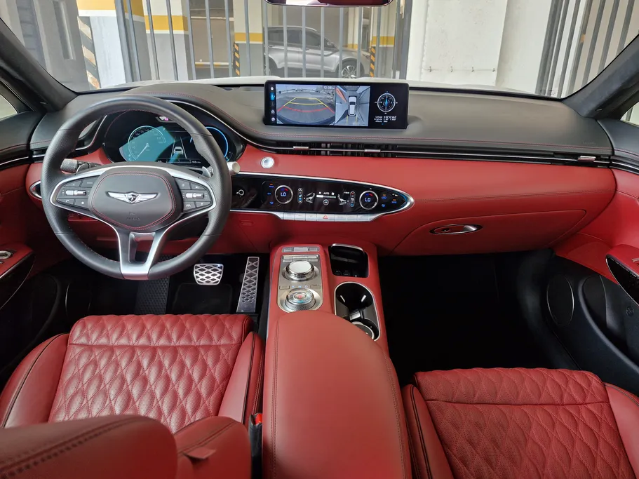 2023 Genesis GV70 Royal Sport 