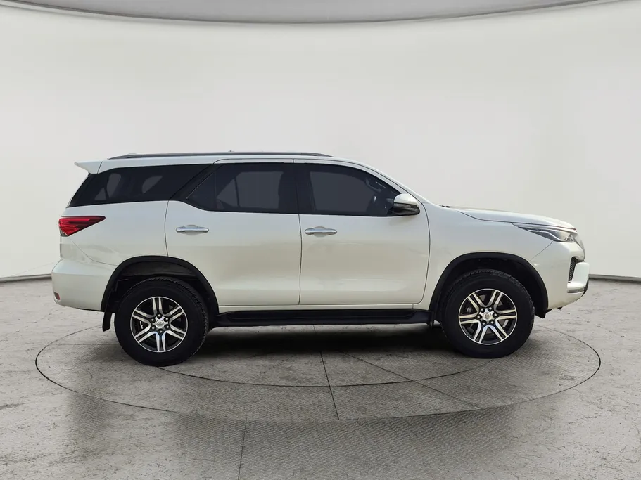 2022 Toyota Fortuner GX2 4x4 