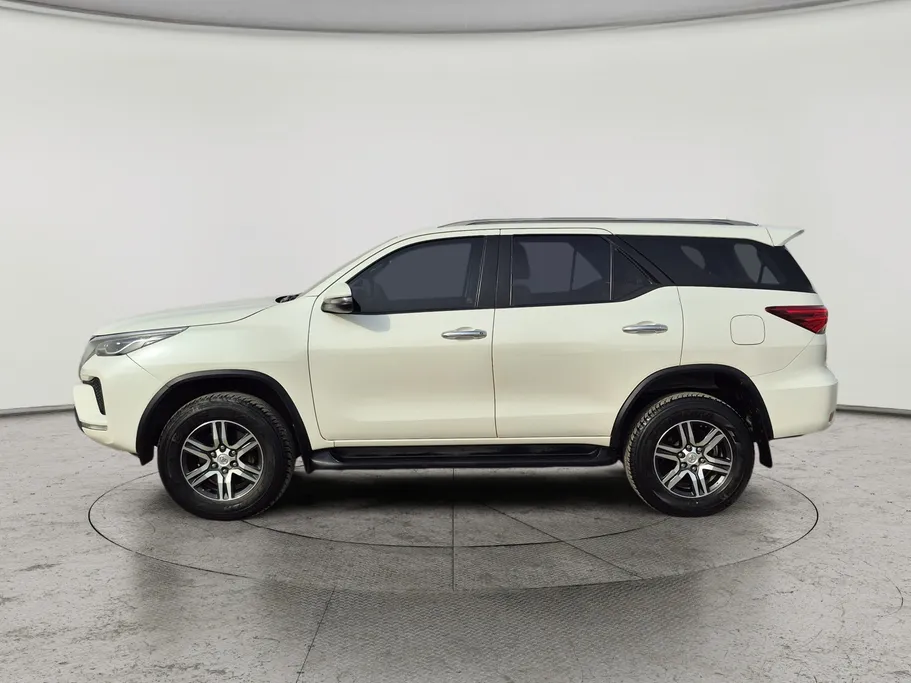 2022 Toyota Fortuner GX2 4x4 