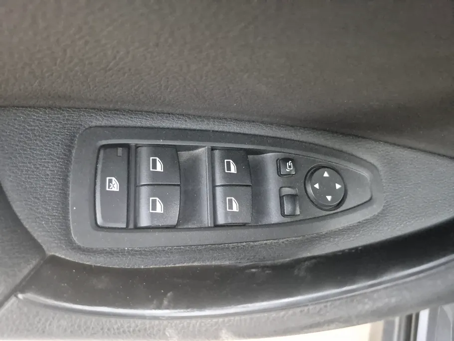 2021 BMW X Series 2 S Drive 20I 