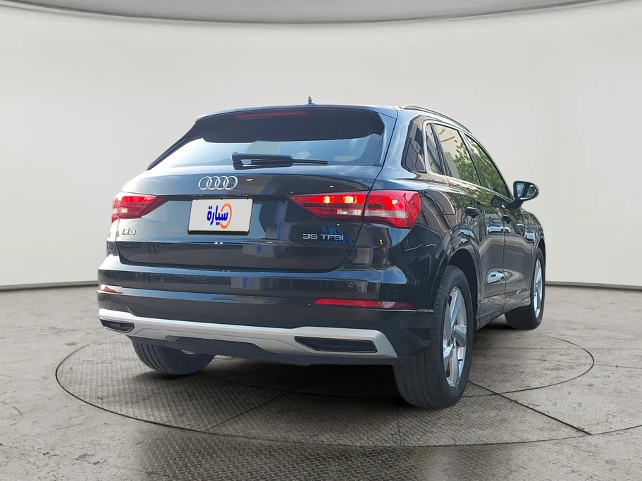 2021 Audi Q3 35 TFSl 