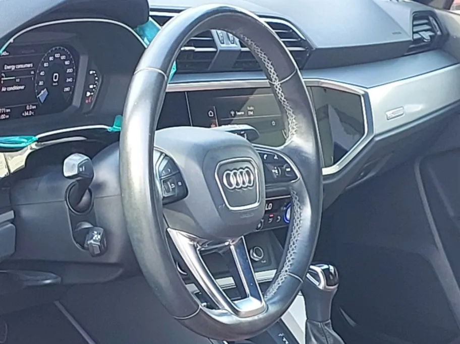 2021 Audi Q3 35 TFSl 