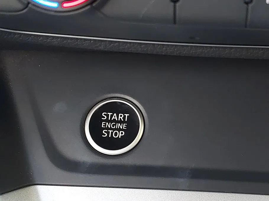 2021 Audi Q3 35 TFSl 