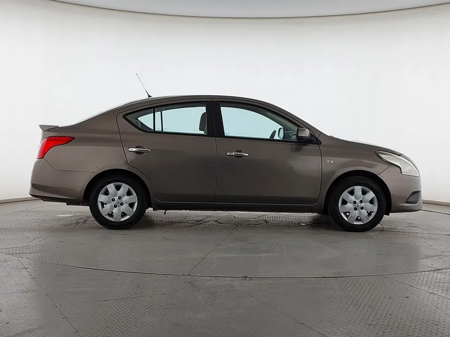 2022 Nissan Sunny Classic 