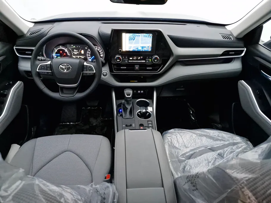 2025 Toyota Highlander GLE 