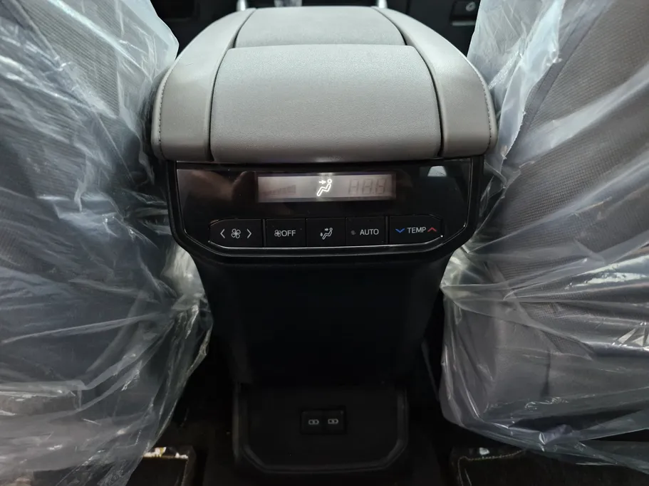 2025 Toyota Highlander GLE 