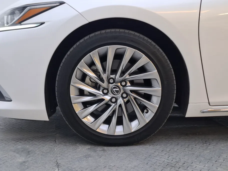 2023 Lexus ES 350 