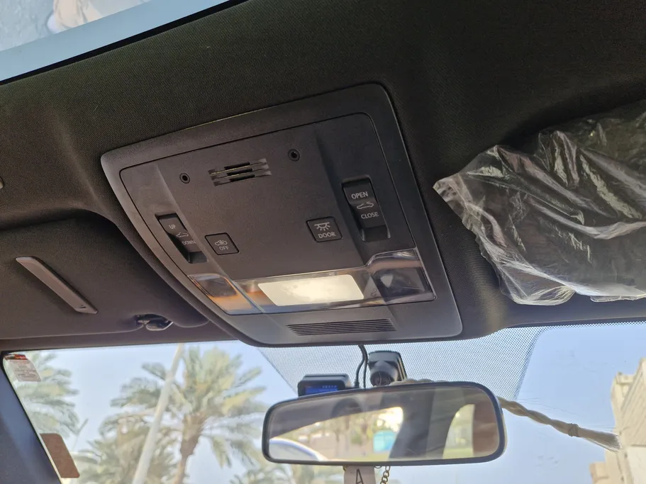 لكزس IS 300 2021 