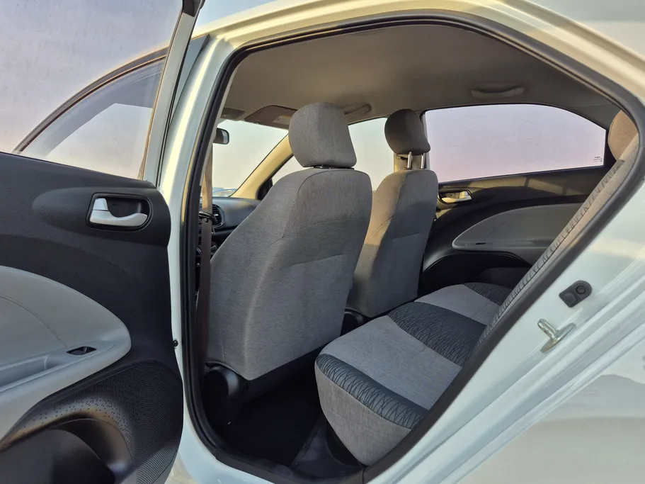 2023 Kia Pegas LX 