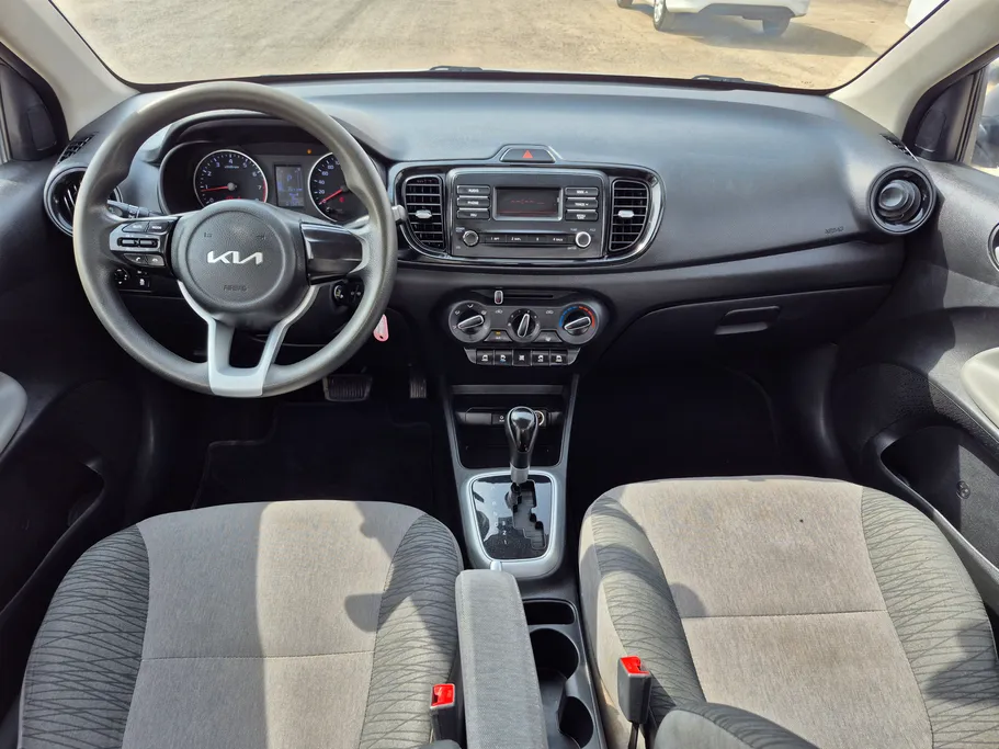 2022 Kia Pegas LX 