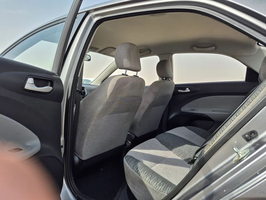 2022 Kia Pegas LX 