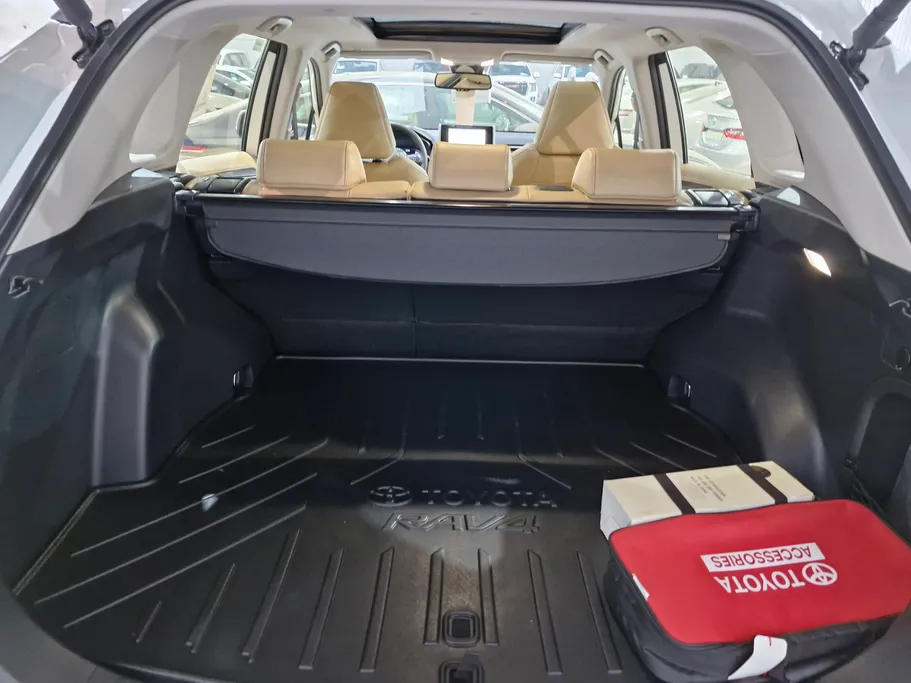 2024 Toyota RAV4 LTD Hybrid  