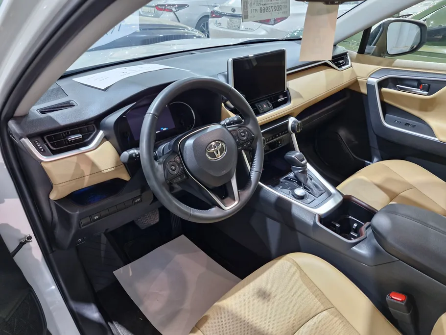 2024 Toyota RAV4 LTD Hybrid  
