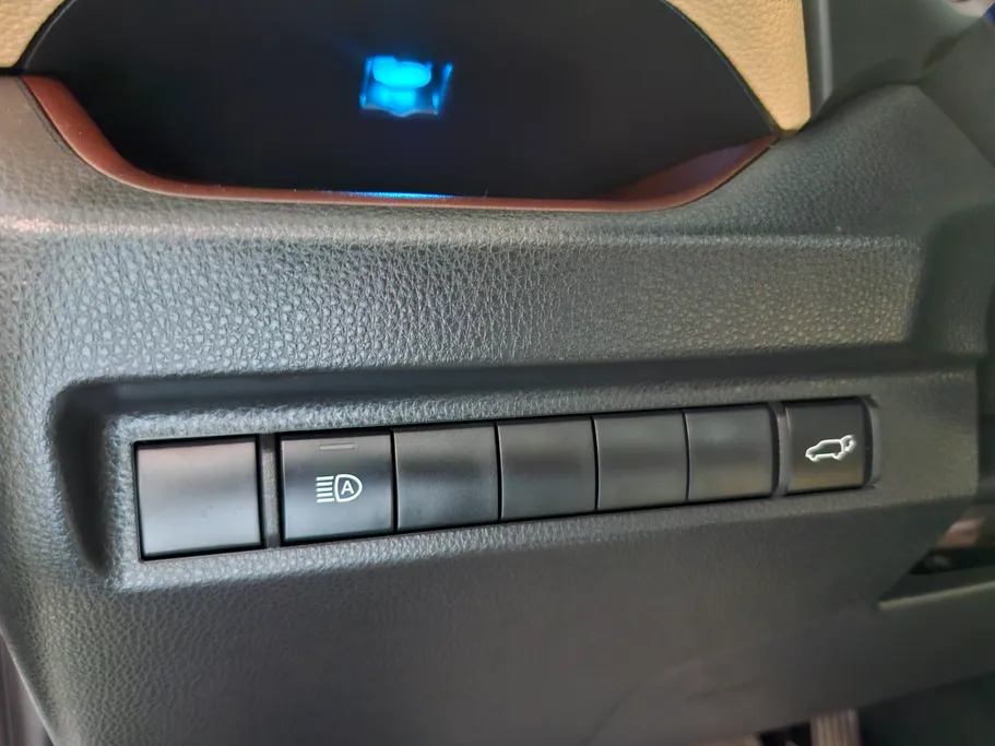 2024 Toyota RAV4 LTD Hybrid  