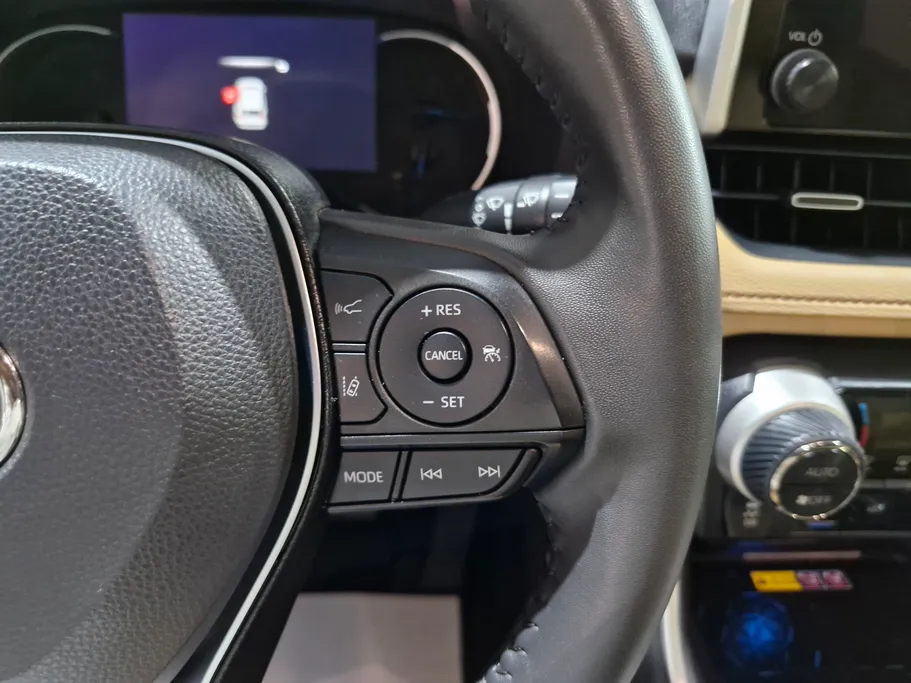 2024 Toyota RAV4 LTD Hybrid  