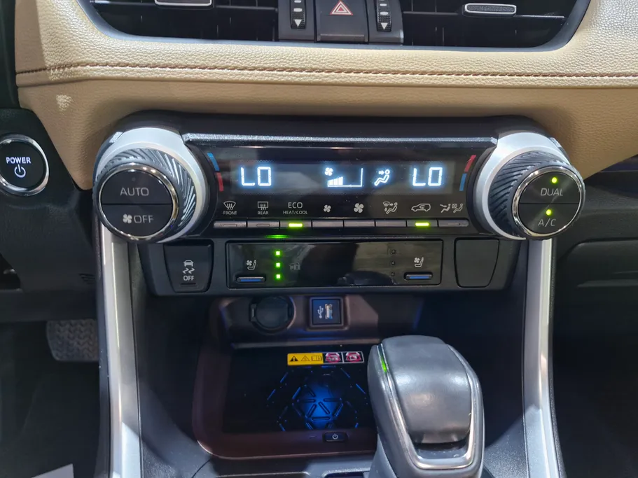2024 Toyota RAV4 LTD Hybrid  