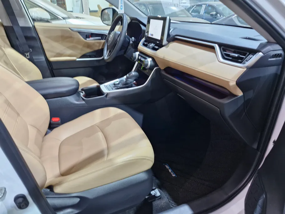 2024 Toyota RAV4 LTD Hybrid  