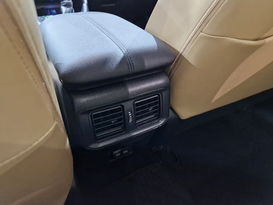 2024 Toyota RAV4 LTD Hybrid  